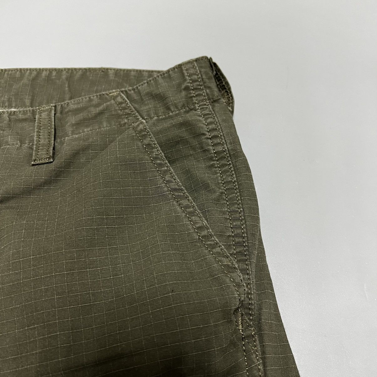 Carhartt × Carhartt Wip × Vintage Carhartt Vintage Cargo Pants Size US 31 - 16 Thumbnail