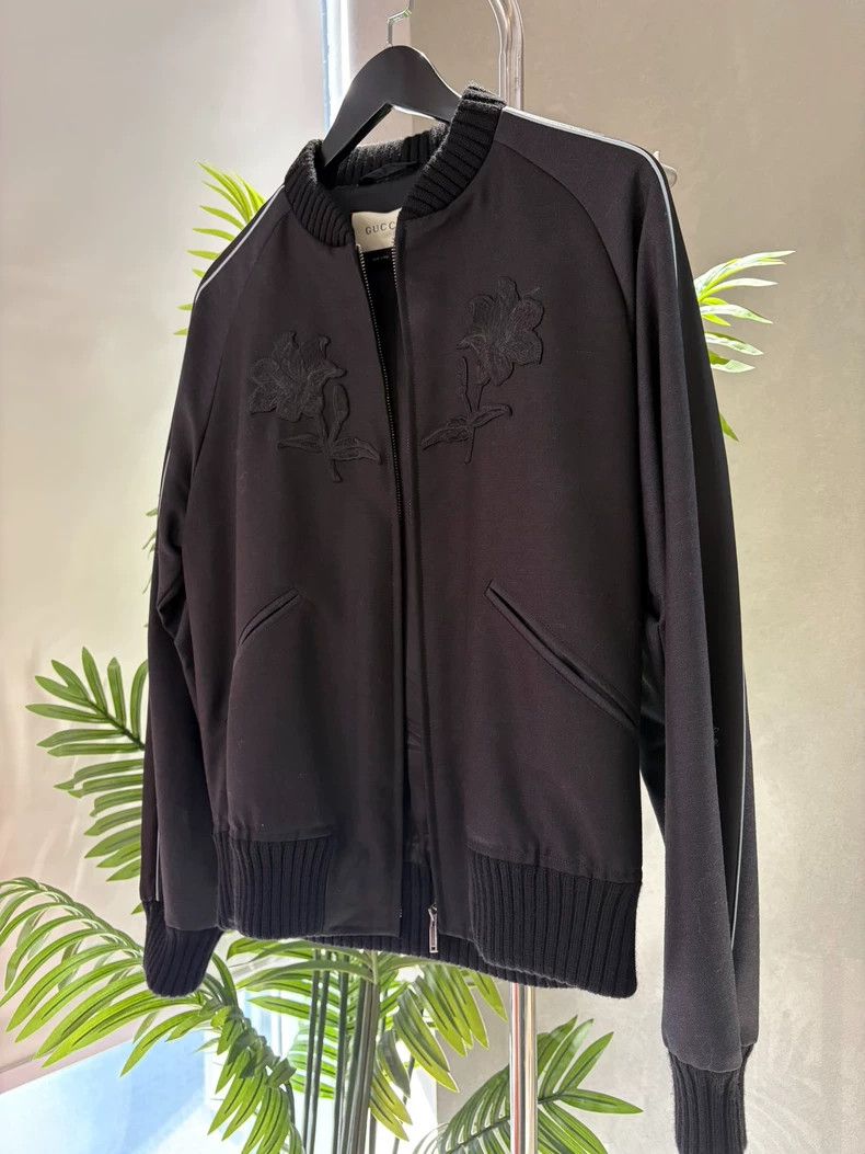 Gucci Gucci Black rose embroidered jacket 2502-Nextarrow Size US S / EU 44-46 / 1 - 3 Thumbnail
