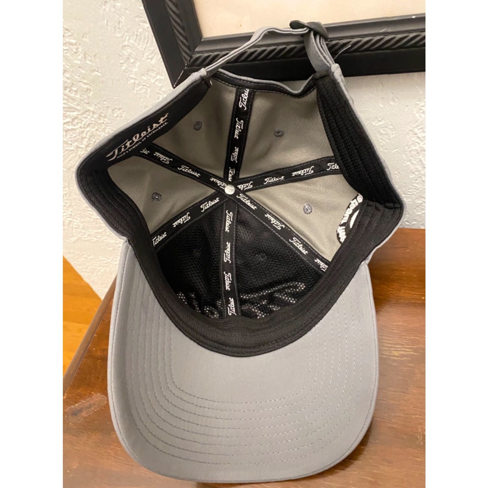 Titleist Titleist FJ Foot Joy Pro V1 Golf Hat Cap - Gray Adjustable Strapback Baseball Cap, Unisex Adults, Lightweight Sports Logo Shirt? Size ONE SIZE - 4 Thumbnail
