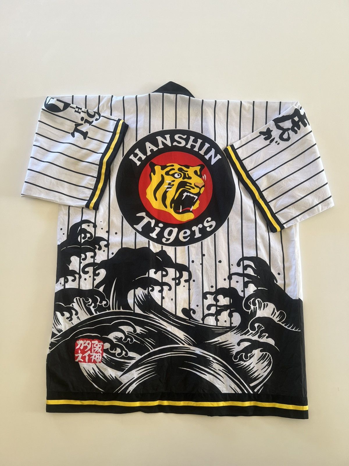 MLB Hanshin Tigers MLB Kimono Size US XL / EU 56 / 4 - 1 Thumbnail