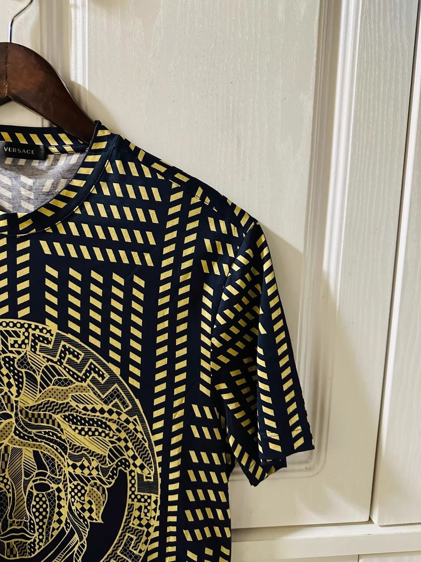 Versace Versace Medusa Black Print T-Shirt S Size US S / EU 44-46 / 1 - 5 Thumbnail