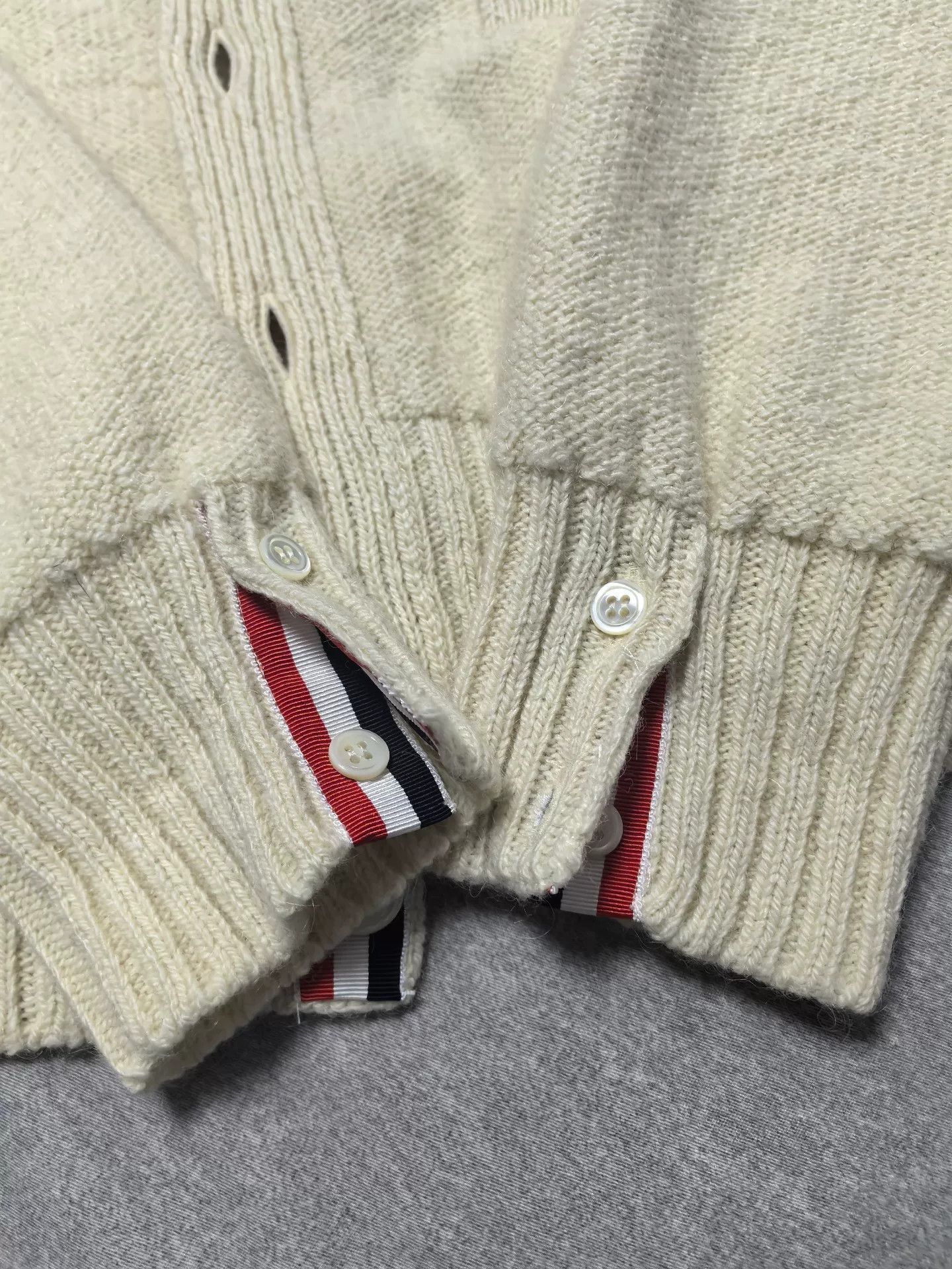 Thom Browne thom browne cardigan size 2 condition Size US M / EU 48-50 / 2 - 5 Thumbnail