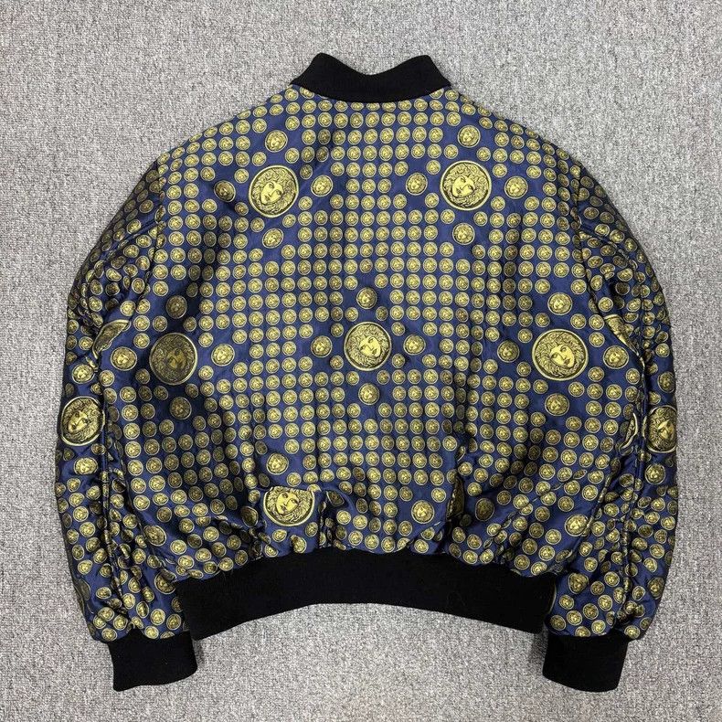 Versace Versace Black gold full print Medusa portrait bomber jacke Size US S / EU 44-46 / 1 - 2 Thumbnail