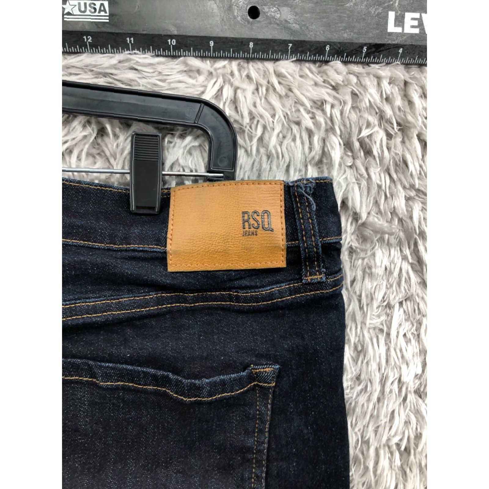 Rsq RSQ Slim Straight Jeans Mens 38x32 Dark Wash Blue Slim Modern American 5-Pocket Denim Cotton Blend Jeans RSQ Model Regular Size Type 38 Mens Blue Size US 38 / EU 54 - 6 Thumbnail