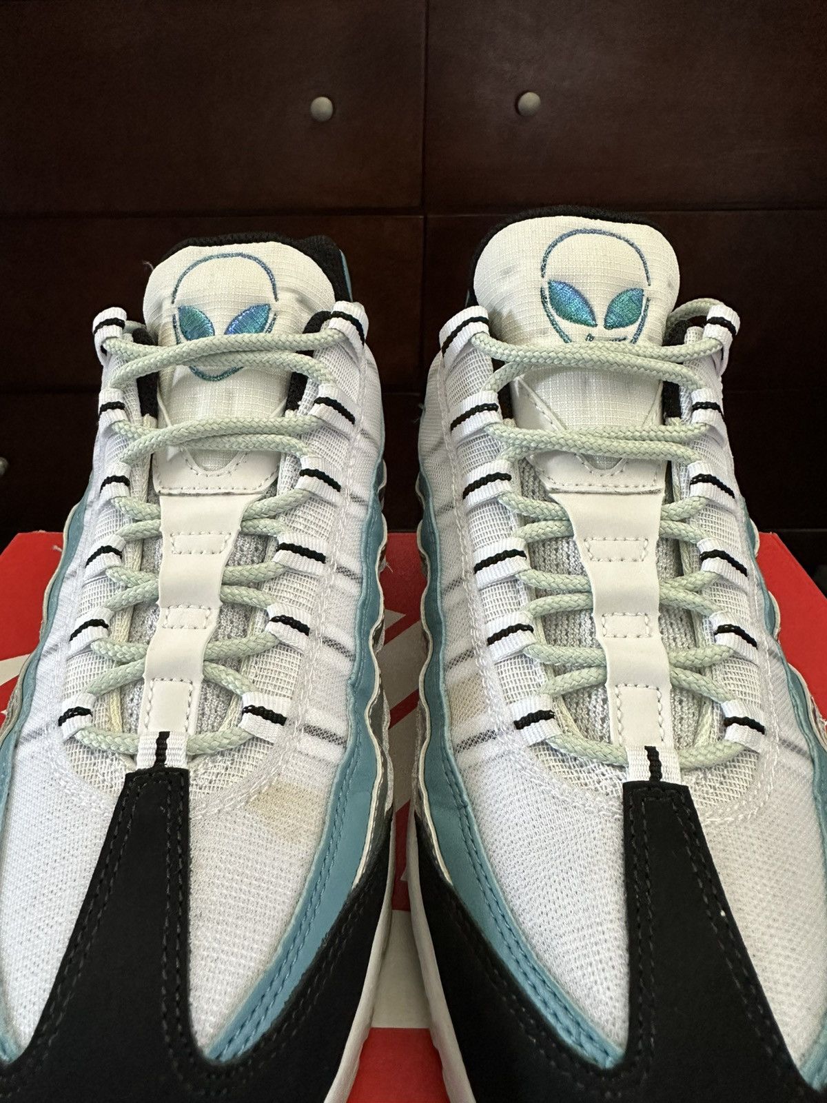 Nike Nike Air Max 95 Aliens White Black-Cerulean Size US 10 / EU 43 - 7 Thumbnail