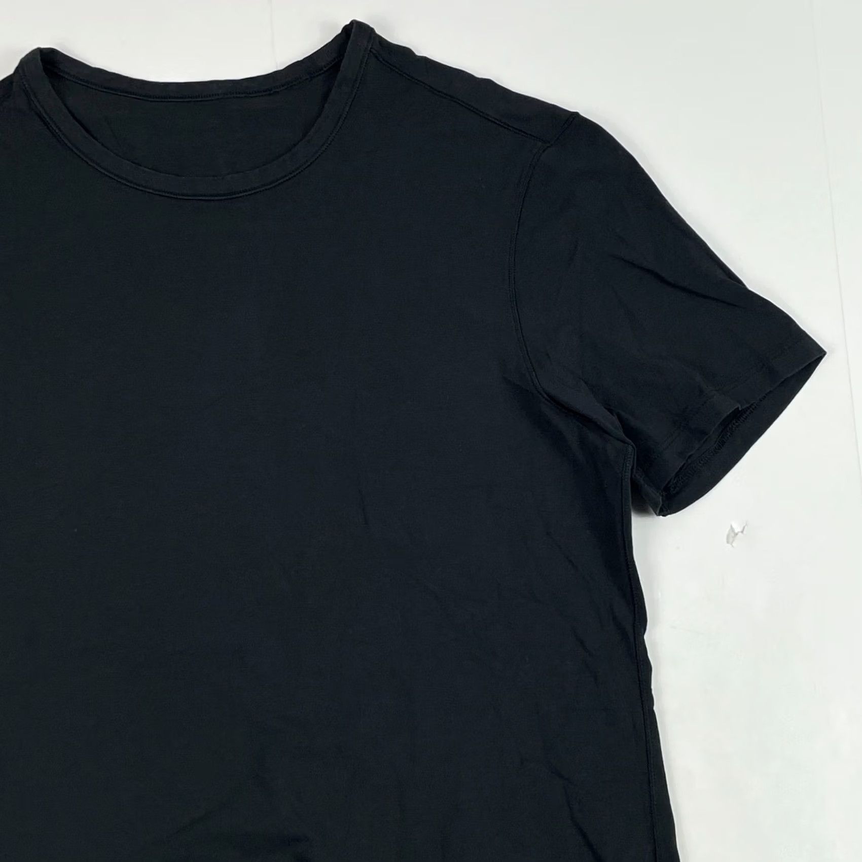Lululemon Lululemon Mens Medium Black 5 Year Basic Short Sleeve Workout Gym Stretch Shirt Size US M / EU 48-50 / 2 - 3 Thumbnail