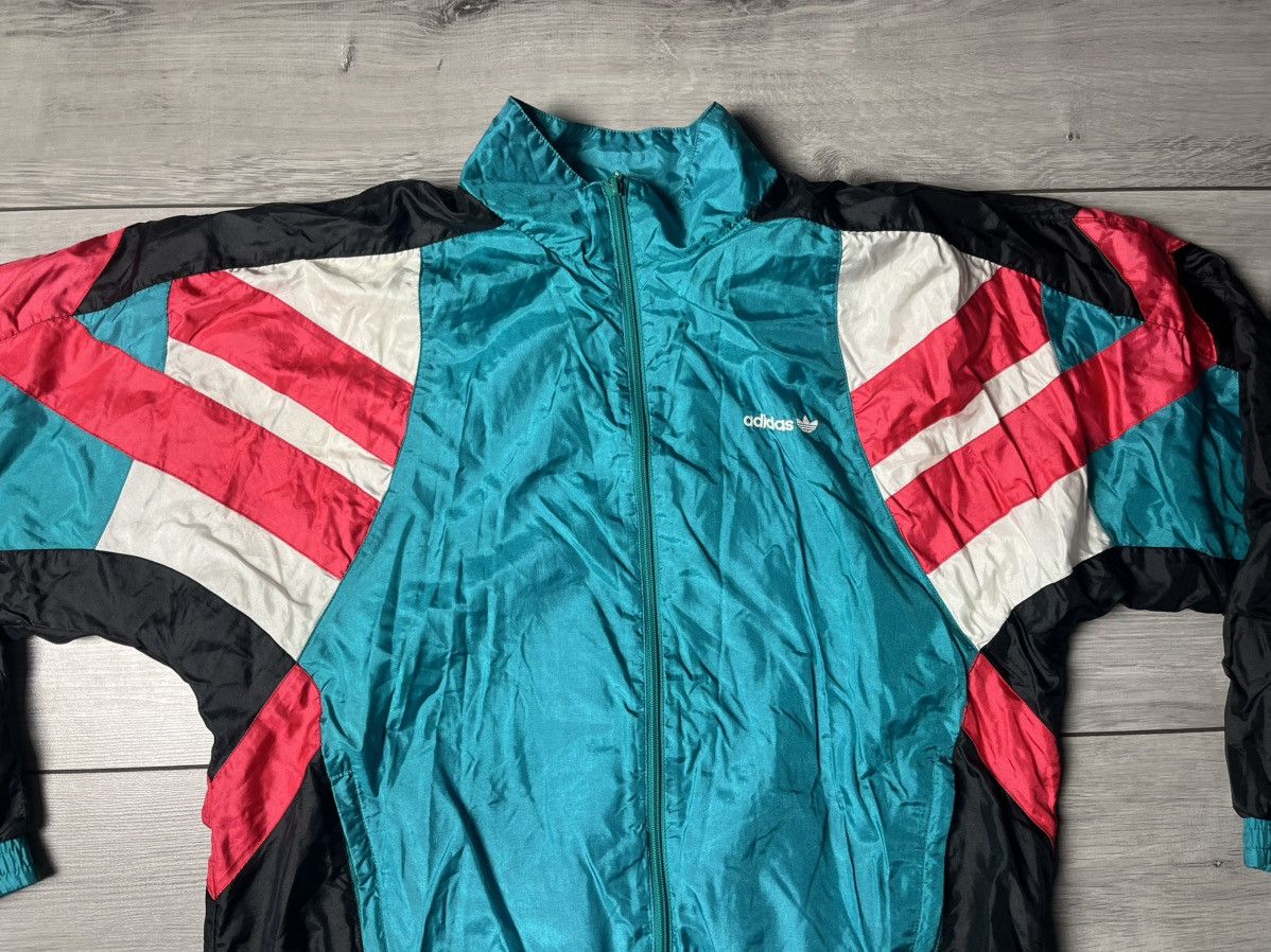 Adidas Vintage Adidas track jacket windbreaker size Medium Size US M / EU 48-50 / 2 - 3 Thumbnail