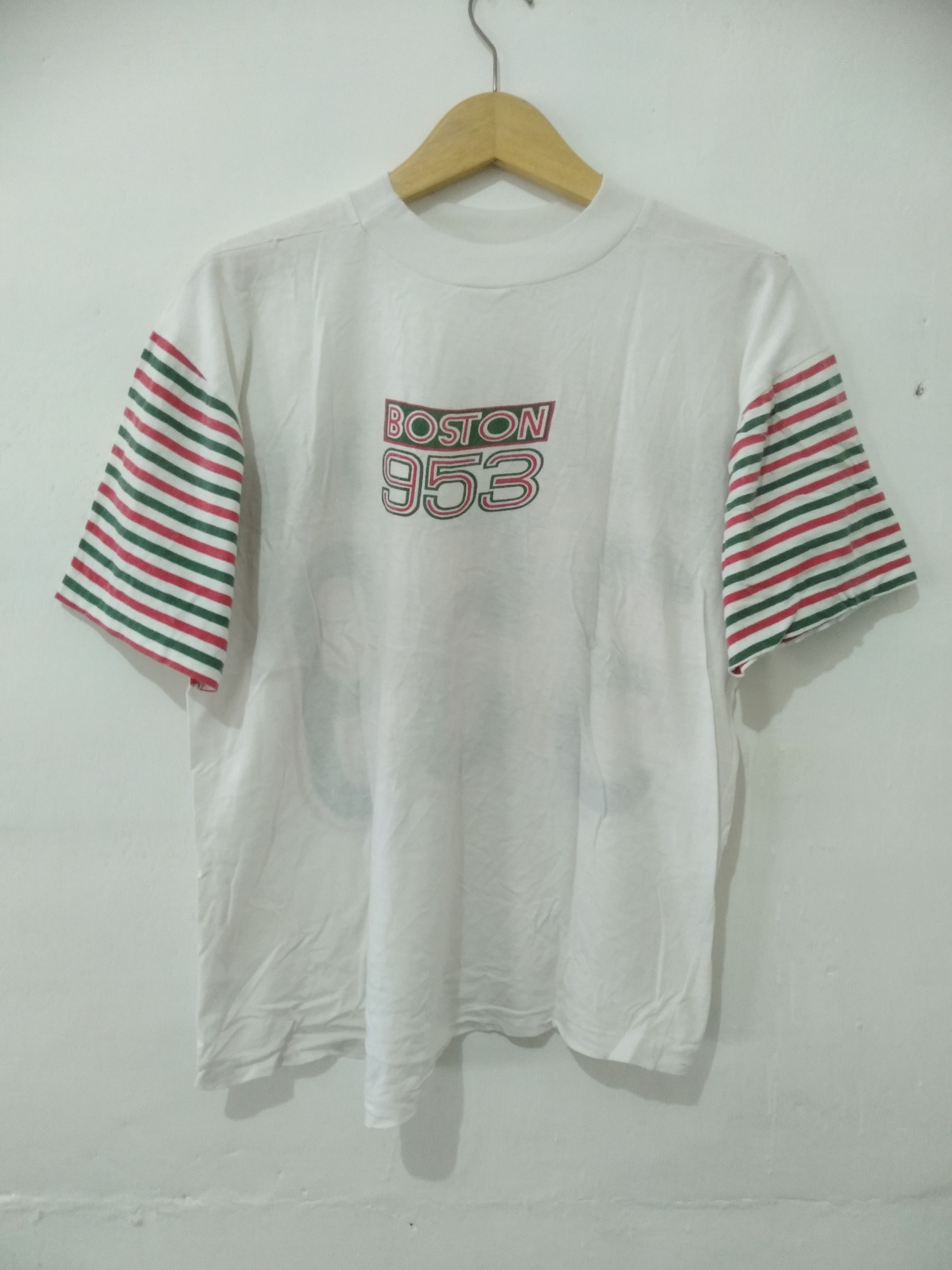 Vintage Japanesse T shirt Teti Home Okinawa Boston 359 Big Logo V Size US L / EU 52-54 / 3 - 3 Thumbnail