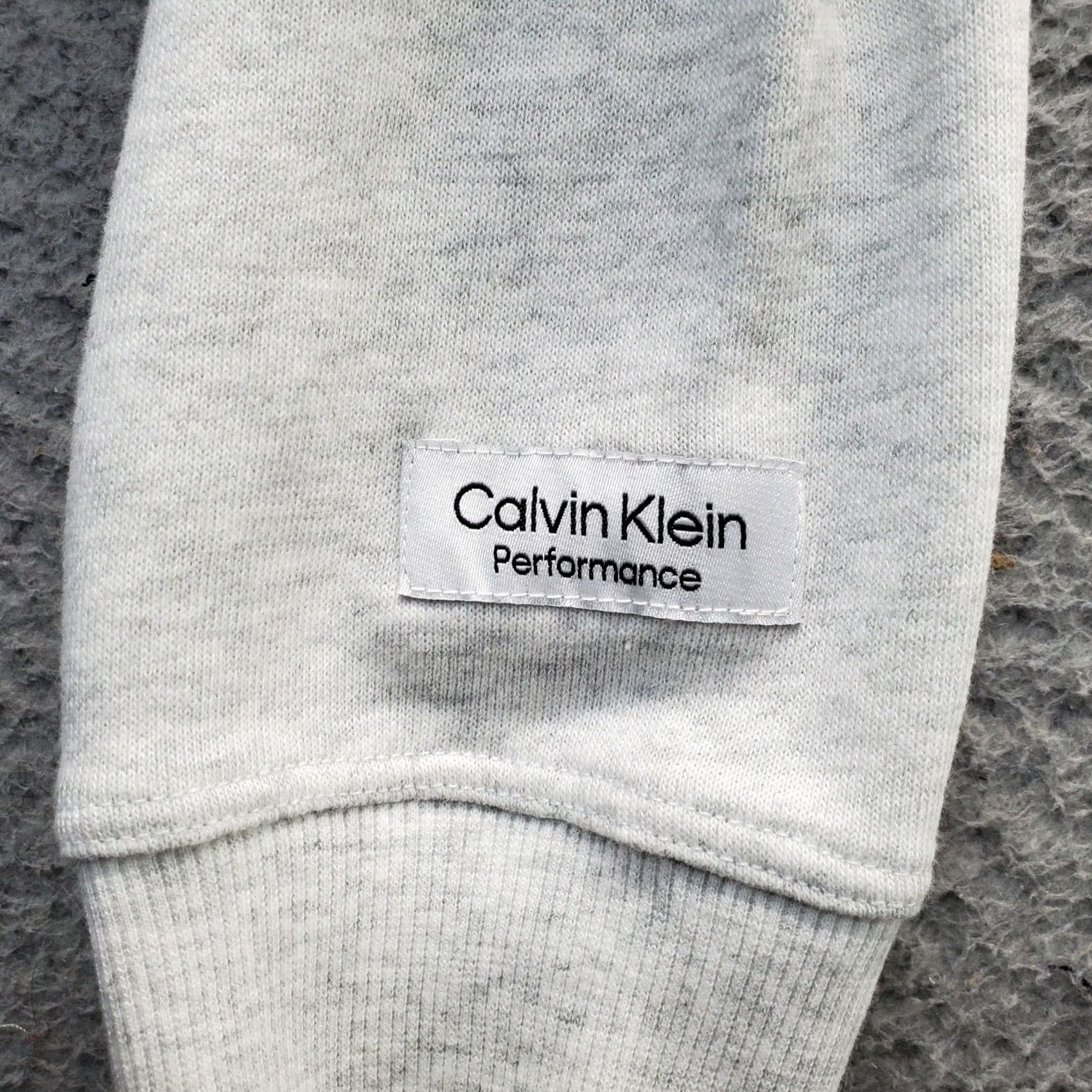 Calvin Klein Calvin Klein Performance Sweatshirt Womens XS Gray Heather Long Sleeve Crew Neck Shirt Womens XS Gray Heather Calv... Size XS / US 0-2 / IT 36-38 - 8 Thumbnail
