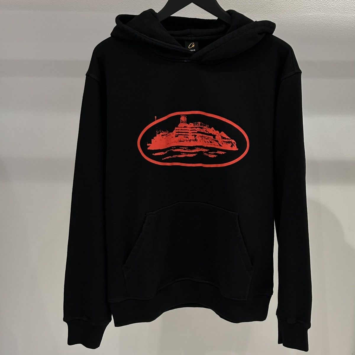 Corteiz Corteiz Alcatraz Hoodie V2 Black & Red | Grailed