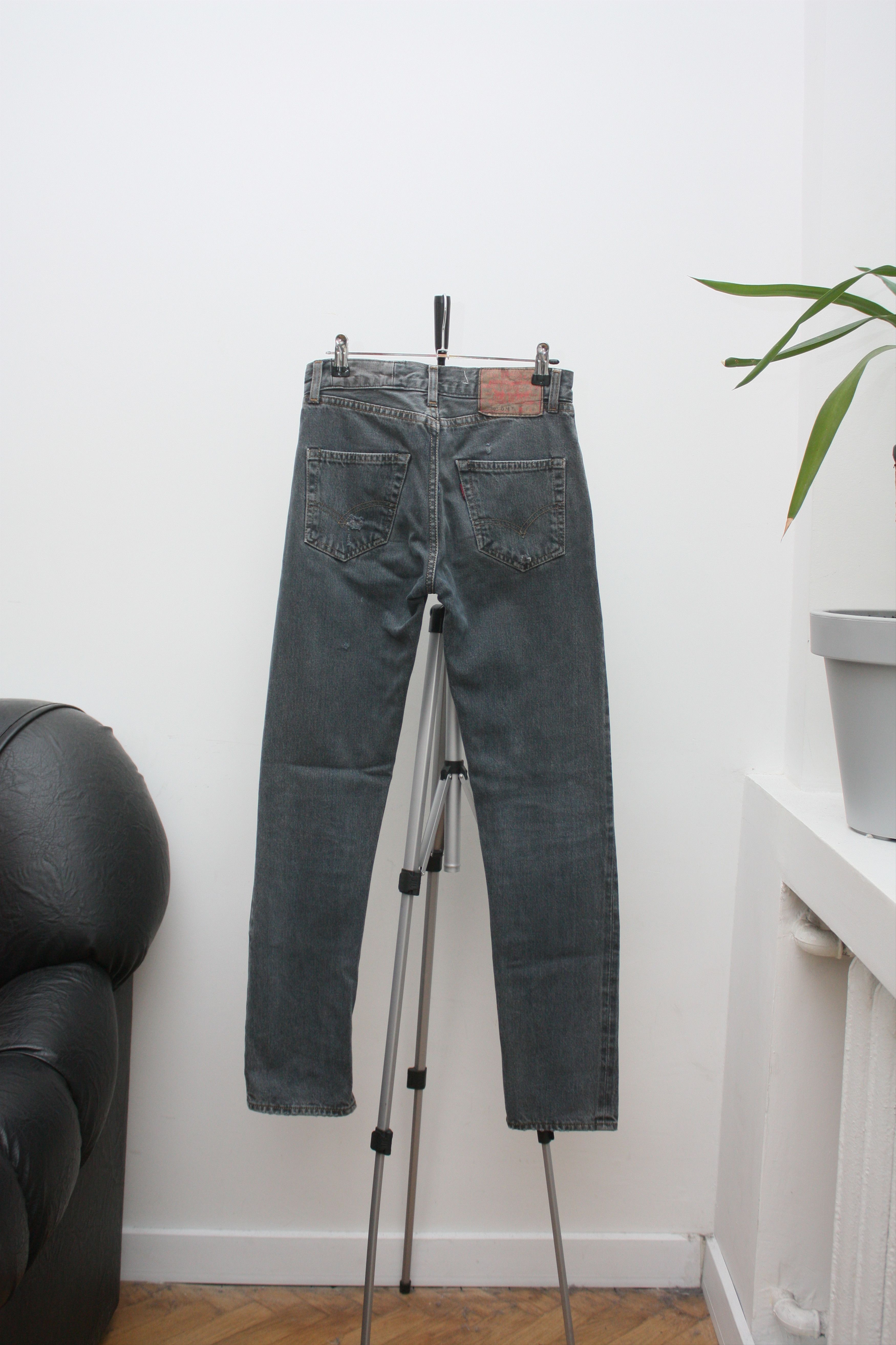 Levi's Levi's Grey Stone Washed Denim Jeans WMNS Size 25" / US 0 / IT 36 - 2 Thumbnail