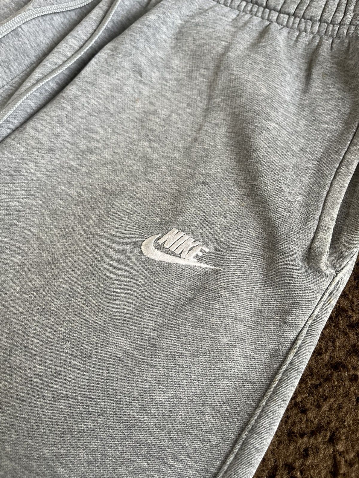 Nike Nike Grey Sweatpants Size US 34 / EU 50 - 2 Thumbnail