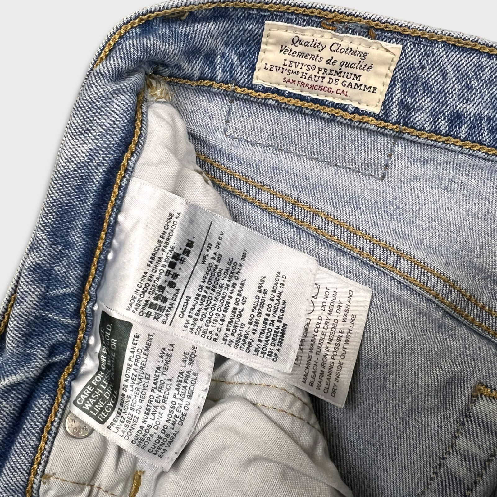 Levi's × Vintage Levi's 501 S Jeans 28x27 Light Button Fly Premium Denim Pant Size US 28 / EU 44 - 7 Thumbnail