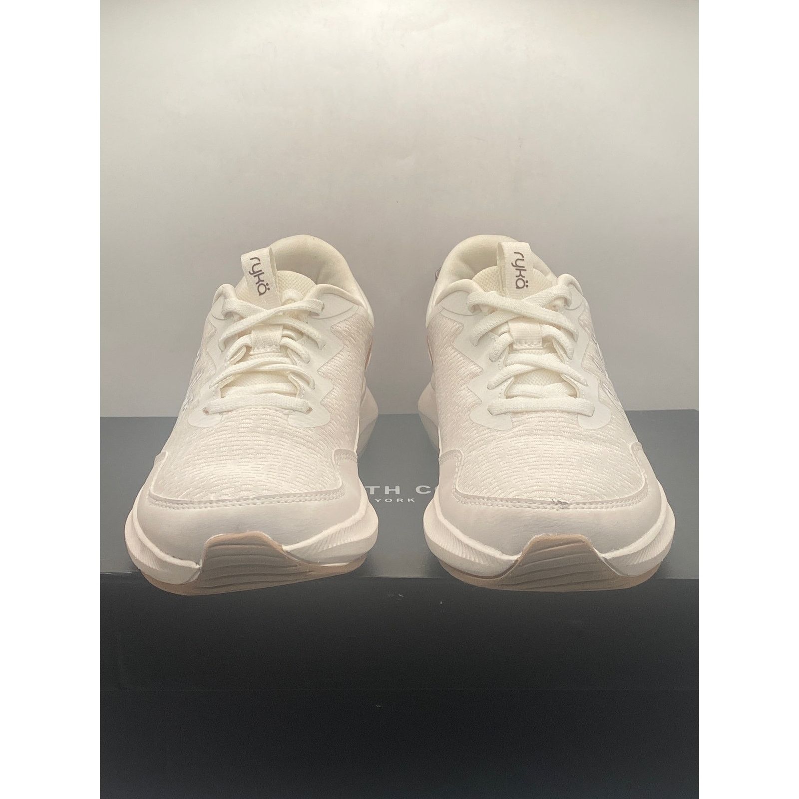 Other Rylan Freehand Women’s Walking Size: 7.5, White Alyssum Size US 7.5 / IT 37.5 - 2 Thumbnail