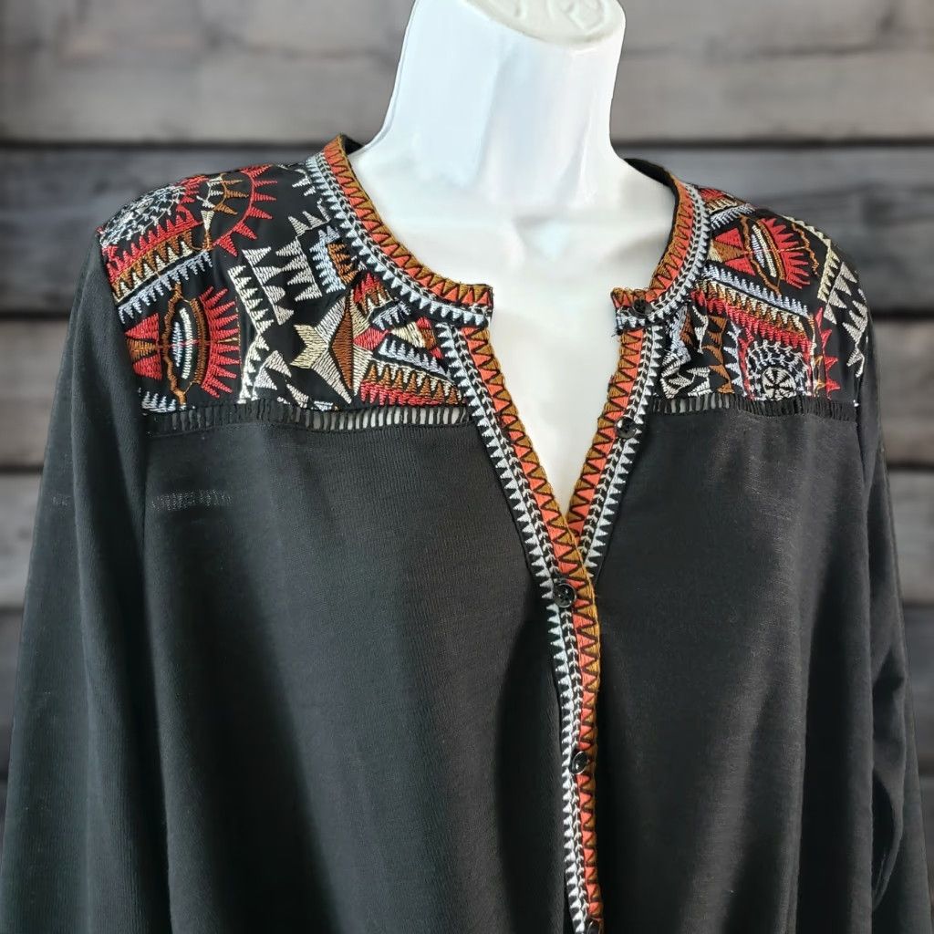 Miss Me Miss Me Womens Blouse M Black Red Embroidered Long Sleeve Shirt Size M / US 6-8 / IT 42-44 - 1 Thumbnail