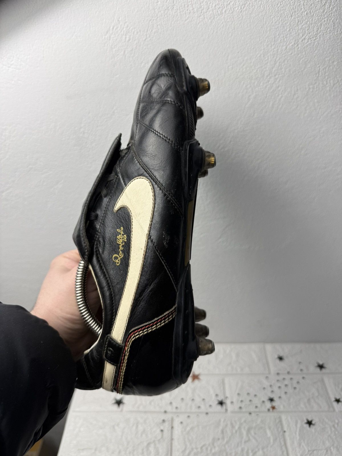 Nike Nike Tiempo R10 Ronaldinho SG 2006 US12.5 UK11.5 EUR47 Size US 12.5 / EU 45-46 - 14 Thumbnail