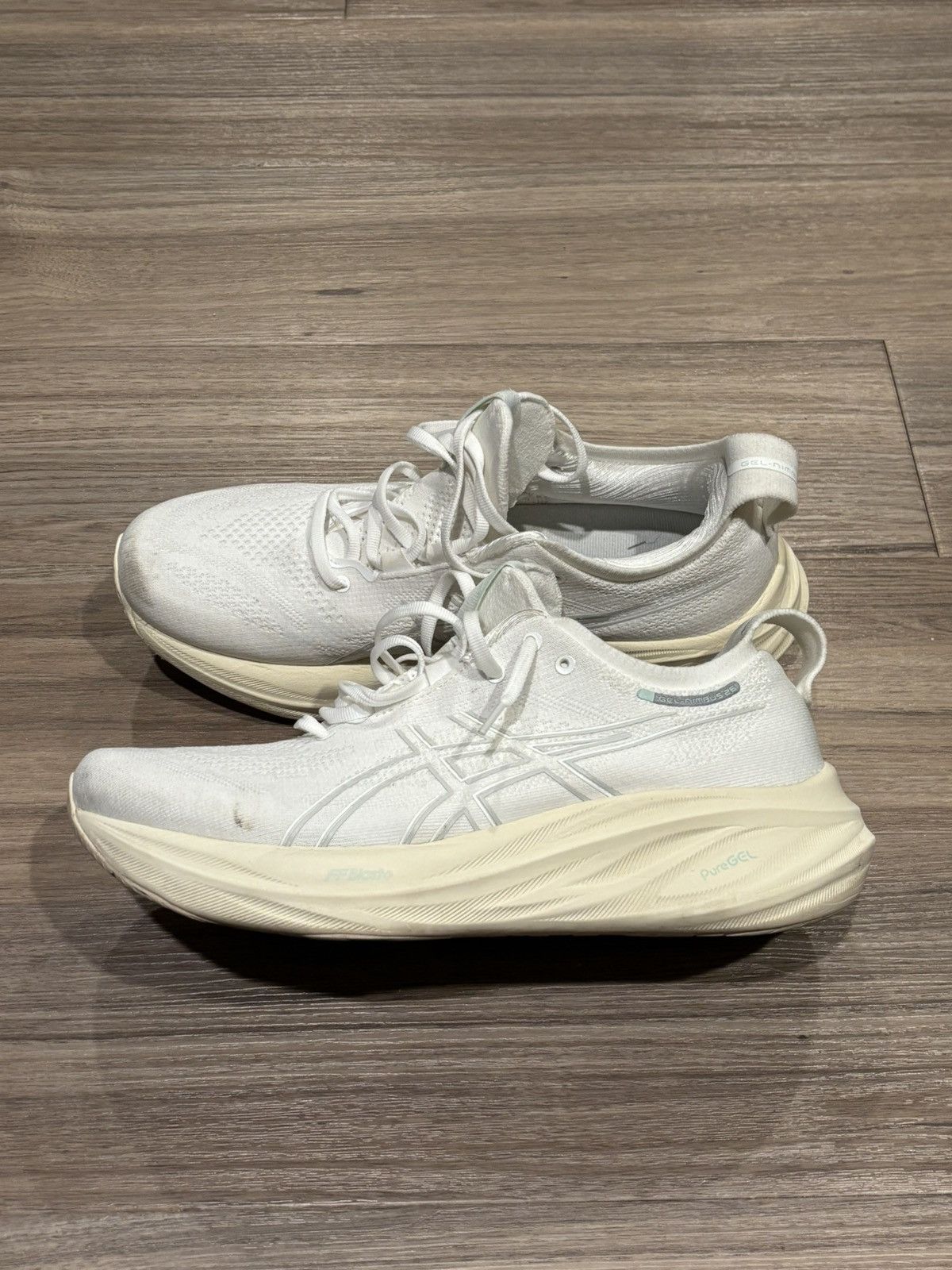 Asics Asics Gel-Nimbus 26 Size US 9 / EU 42 - 3 Thumbnail