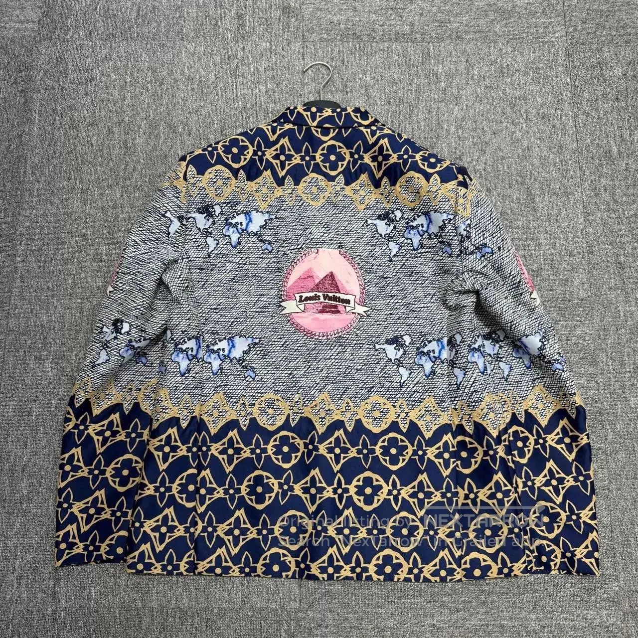 Louis Vuitton louis vuitton pyramid print casual jacket. Size US L / EU 52-54 / 3 - 2 Thumbnail