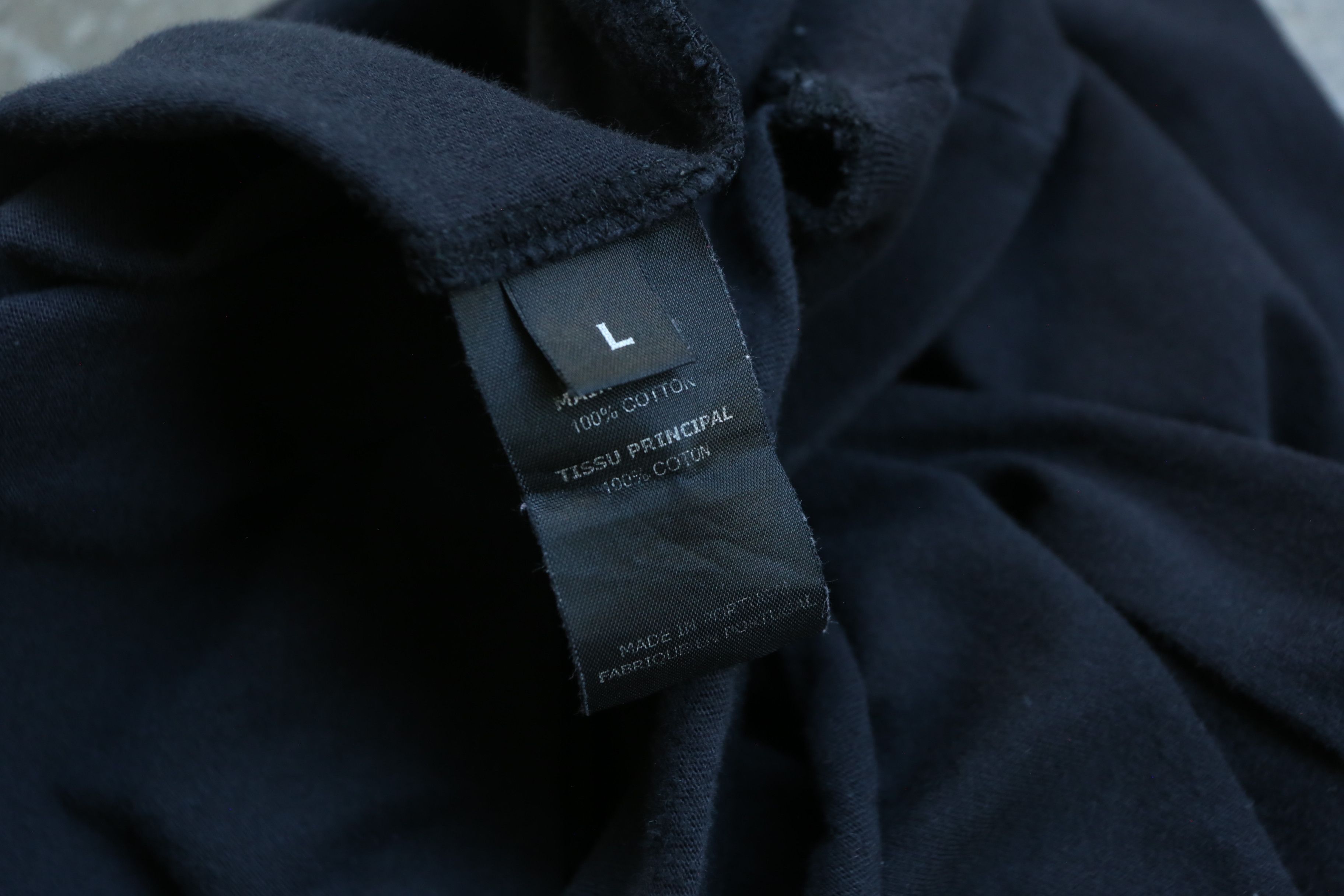 Vetements Vetements - S/S 18 - Cut-Out Sweater Size US L / EU 52-54 / 3 - 11 Thumbnail