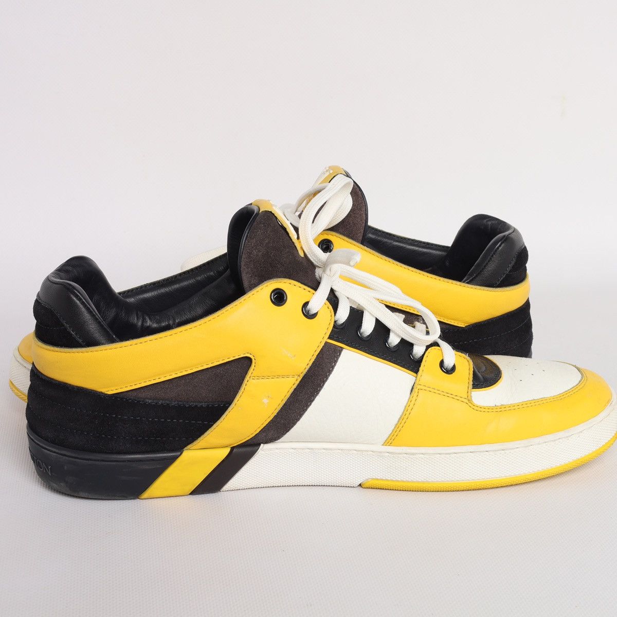 Louis Vuitton Louis Vuitton LV Trainers Yellow Black Ace Sneakers Leather Size US 9 / EU 42 - 19 Thumbnail
