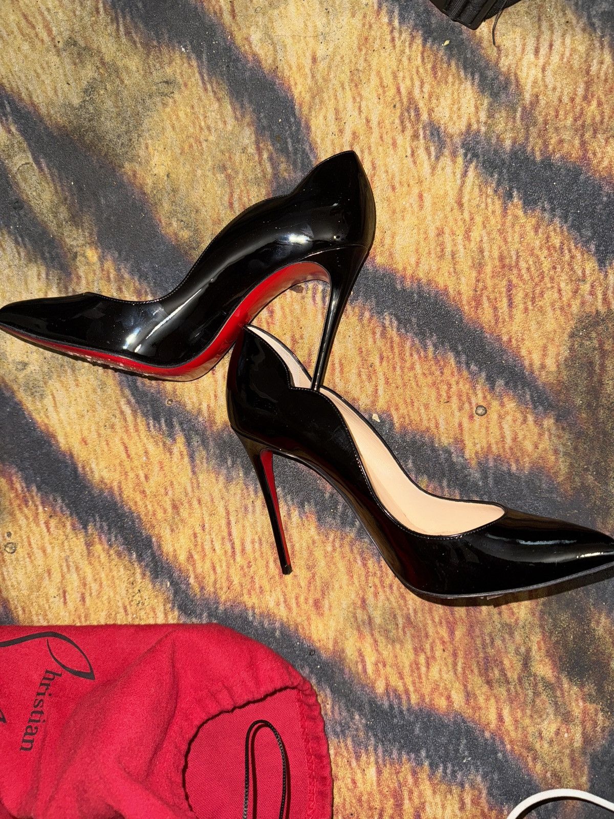 Christian Louboutin Christian Louboutin Hot Chick 100MM Leather Pumps Size US 7.5 / IT 37.5 - 4 Thumbnail
