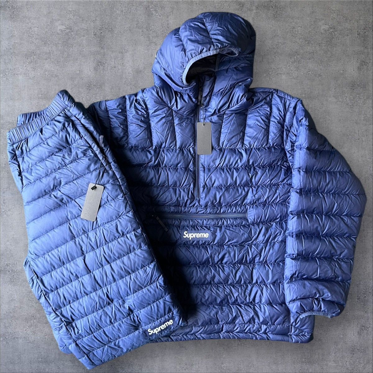 Supreme USED SUPREME MICRO DOWN SET PUFFER AND PANTS “NAVY” SIZE L&M Size US L / EU 52-54 / 3 - 2 Thumbnail