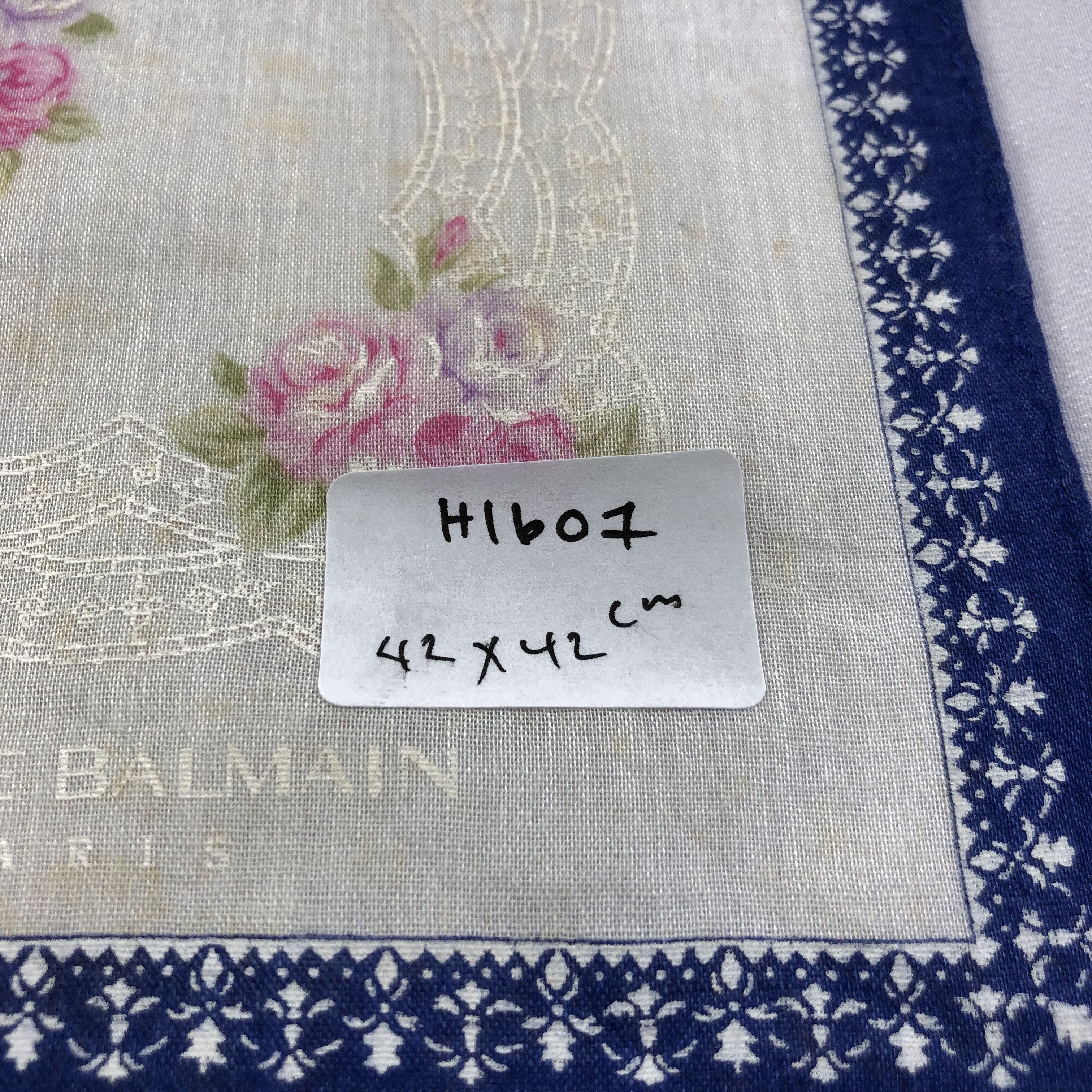 Pierre Balmain Pierre Balmain Handkerchief Neckerchief Bandana H1607 Size ONE SIZE - 7 Thumbnail