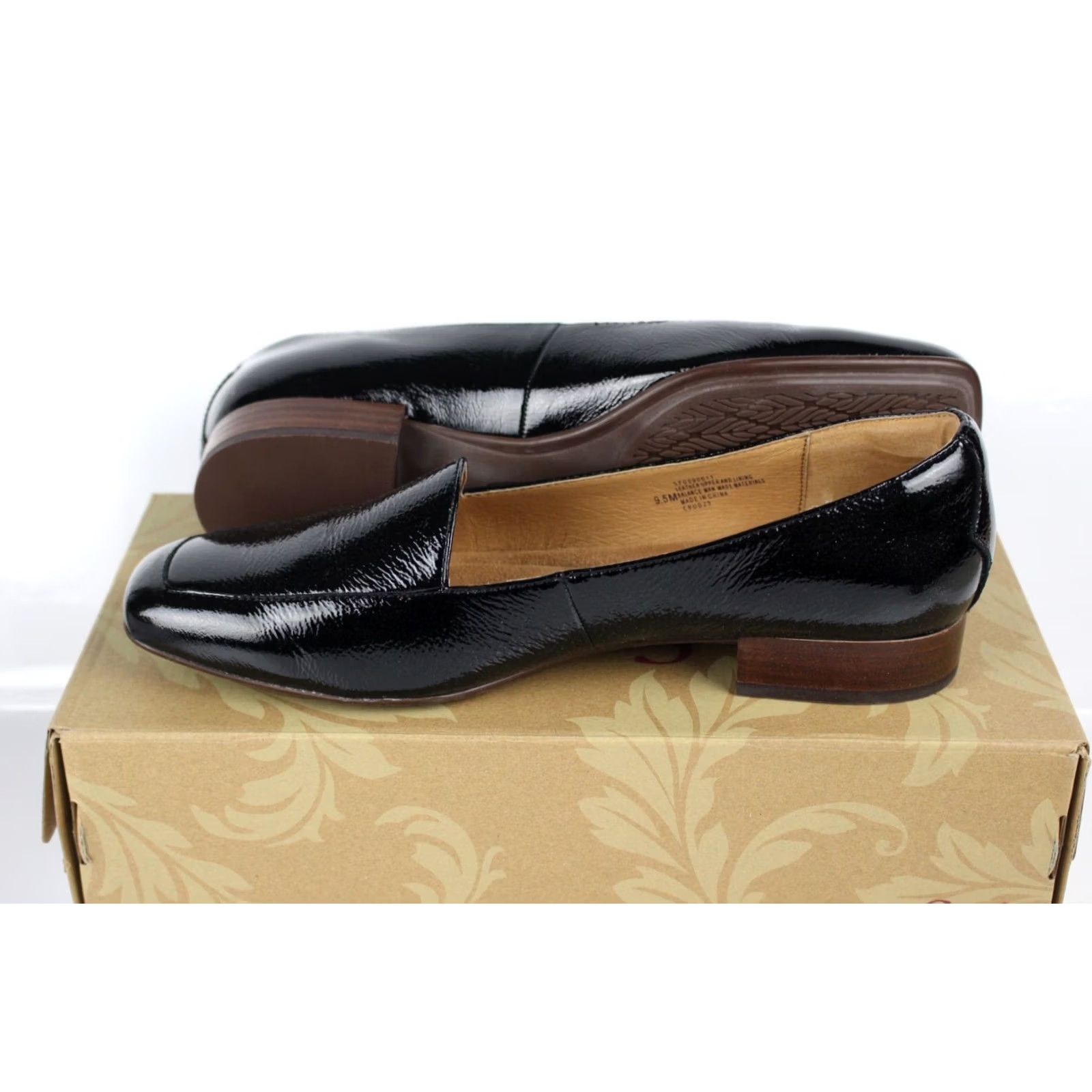 Vintage Sofft Eldyn Black Patent Loafer Sofft Women's Eldyn Loafer Black Patent Size 9.5 M EU 41 Women's Shoes Flat Square Toe Slip On Size US 10 / IT 40 - 2 Thumbnail
