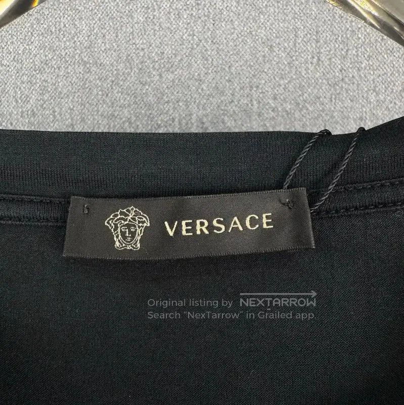 Versace Versace Black Men's T-Shirt with Graphic Design . Size US L / EU 52-54 / 3 - 4 Thumbnail