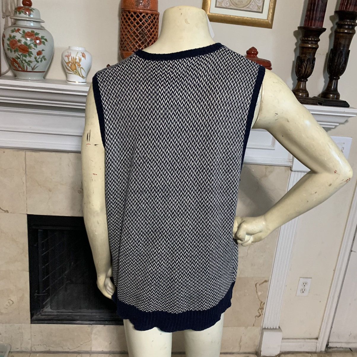 Polo Ralph Lauren Herringbone V neck pull over sweater vest Size US M / EU 48-50 / 2 - 6 Thumbnail