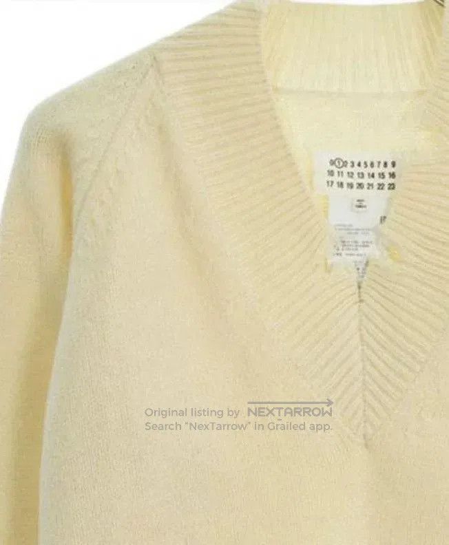 Maison Margiela Maison Margiela White Knit Sweater. Size S / US 4 / IT 40 - 9 Thumbnail
