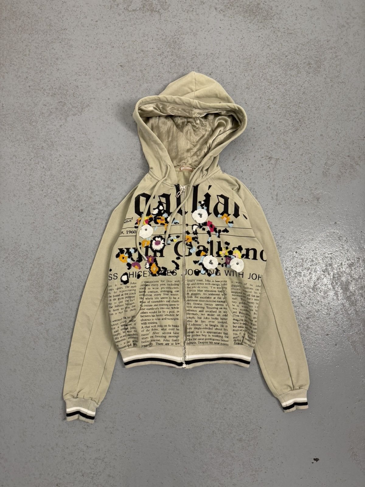 John Galliano Vintage John Galliano Abstract Flowers x Gazette Zip Hoodie Size XS / US 0-2 / IT 36-38 - 1 Thumbnail