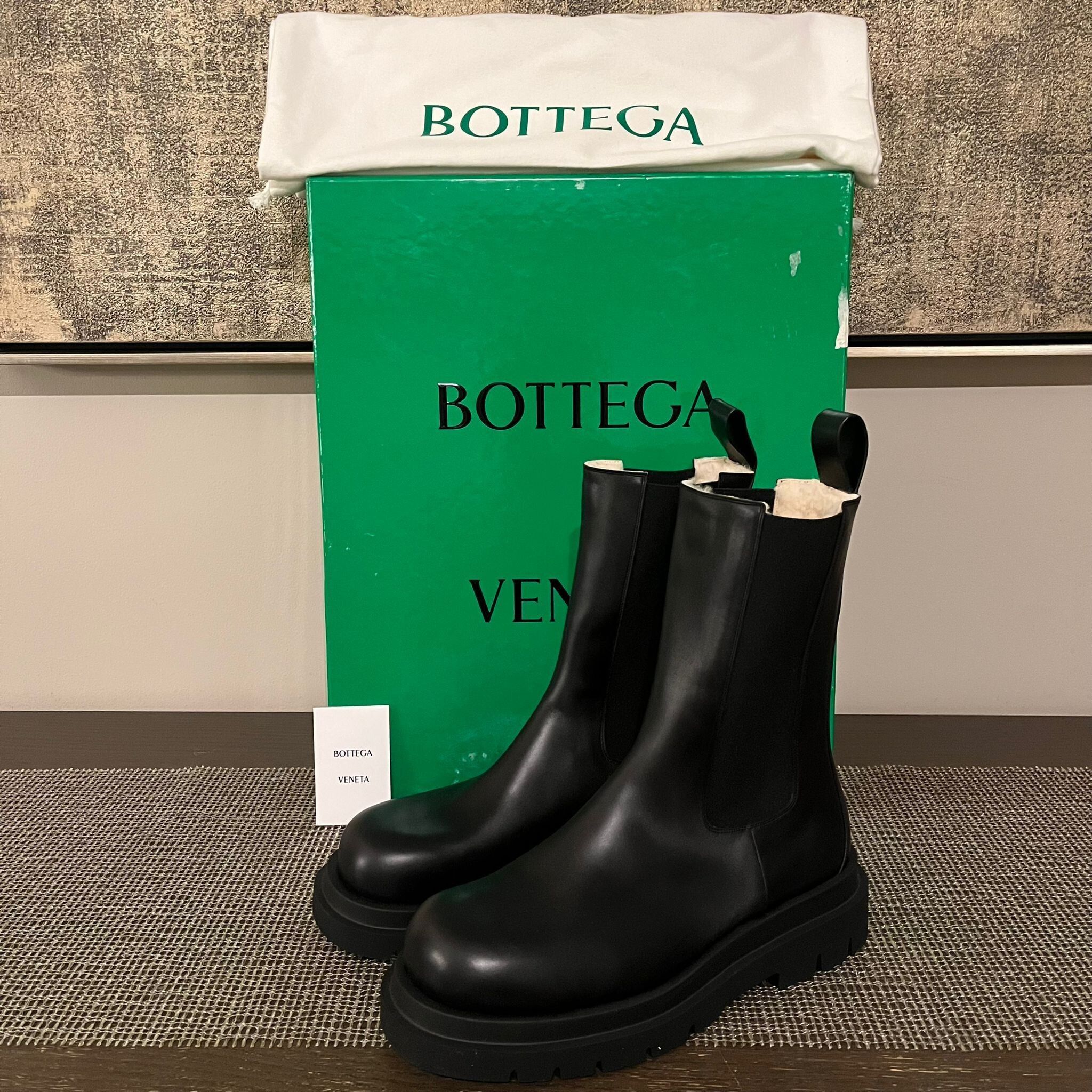Bottega Veneta Shearling Lug Boots in Black Size US 10.5 / EU 43-44 - 1 Thumbnail