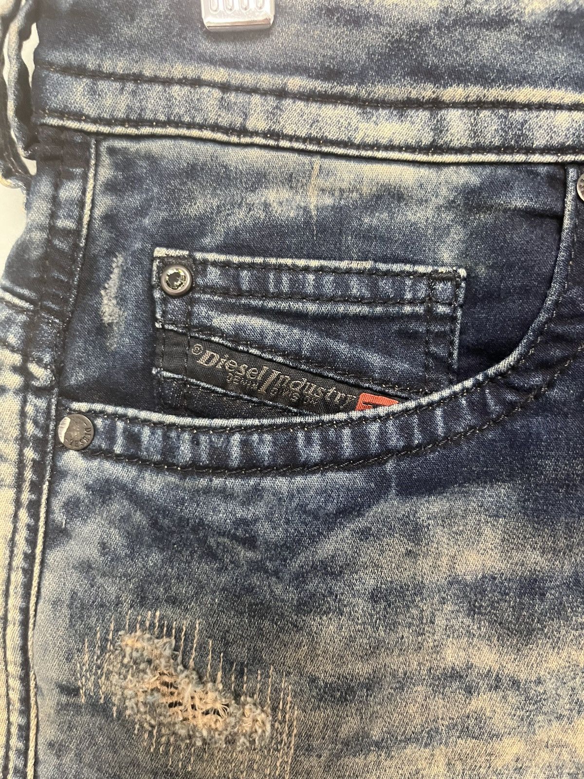 Diesel Thavar jog jeans. Size 26 Size US 26 / EU 42 - 2 Thumbnail