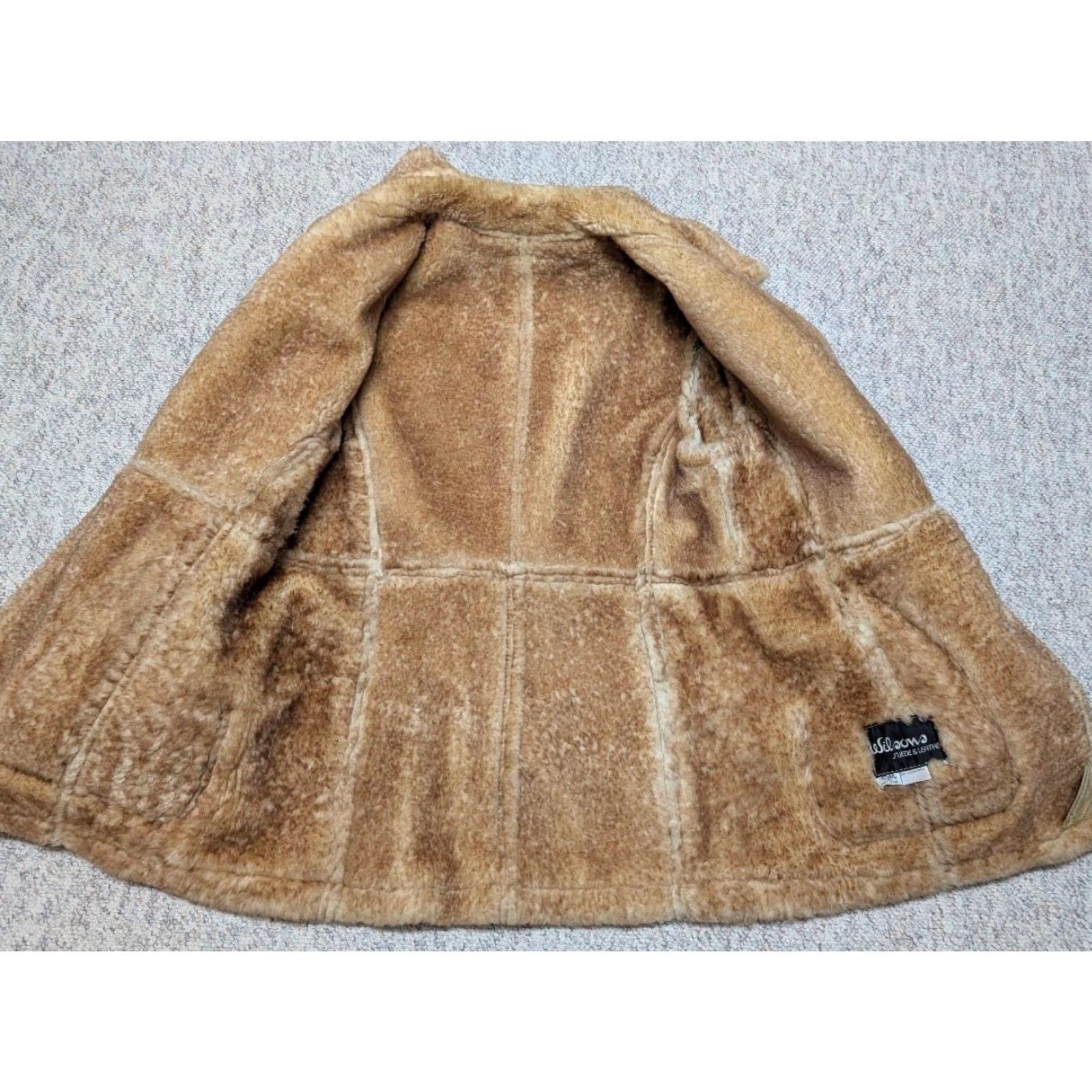 Vintage VINTAGE shearling coat Wilsons Leather Mens Coat M Brown 42 Shearling Wool Lined Antler Buttons 42 Chest 23" 35" 22" 27" Decade Western Rancher Size US M / EU 48-50 / 2 - 5 Thumbnail