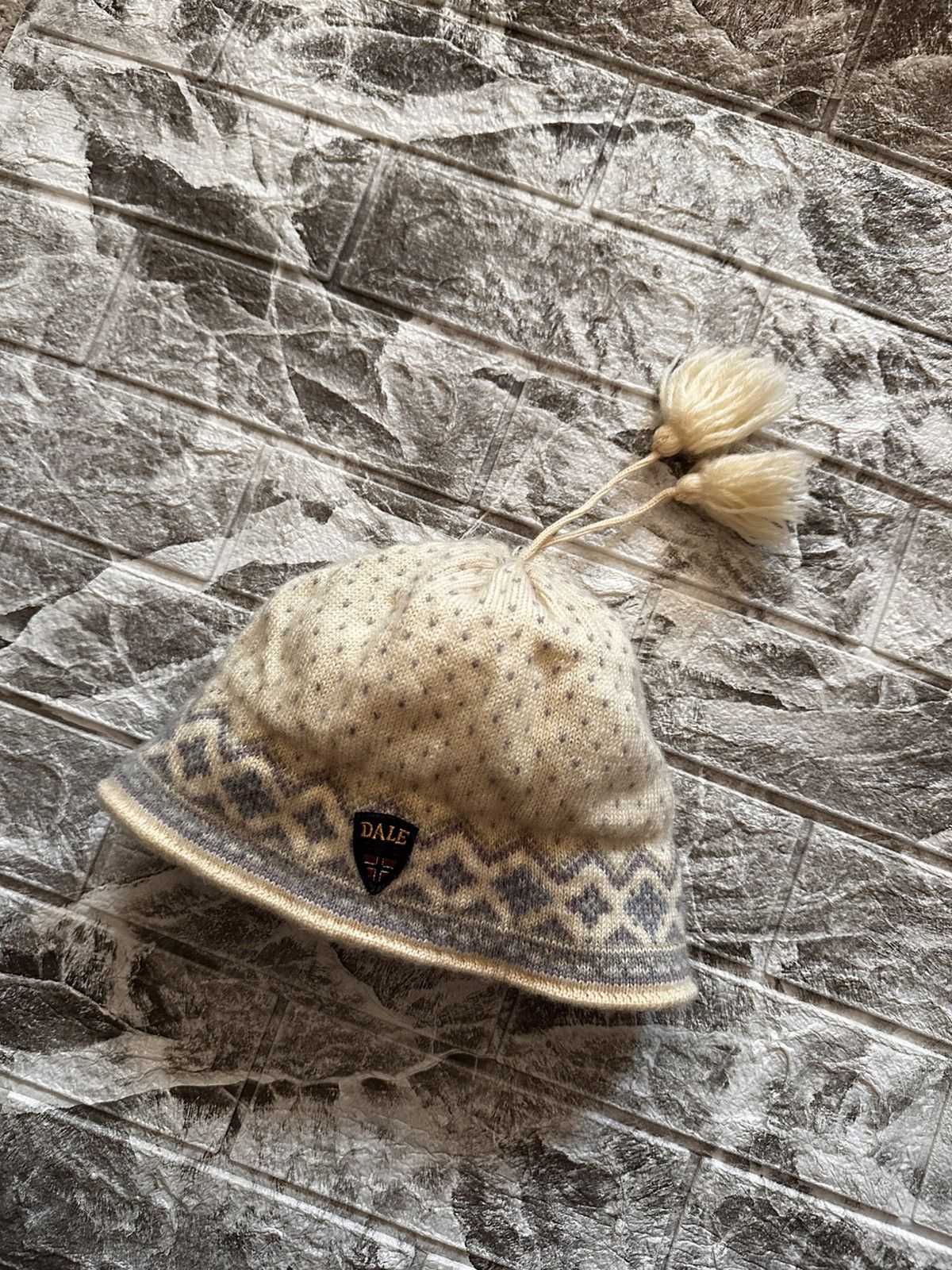 Dale Of Norway Vintage Dale of Norway Wool Knit Hat with Tassels Winter Ski Size ONE SIZE - 2 Thumbnail