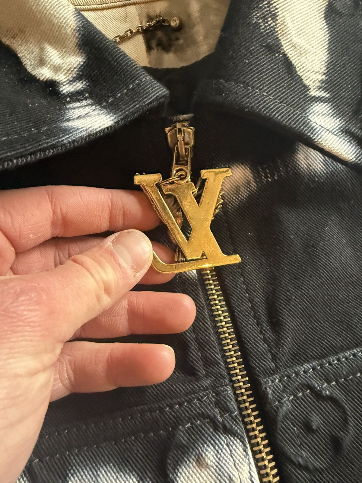 Louis Vuitton Louis Vuitton Tie Dye Monogram Denim Padded Jacket Size 46 Size US S / EU 44-46 / 1 - 5 Thumbnail