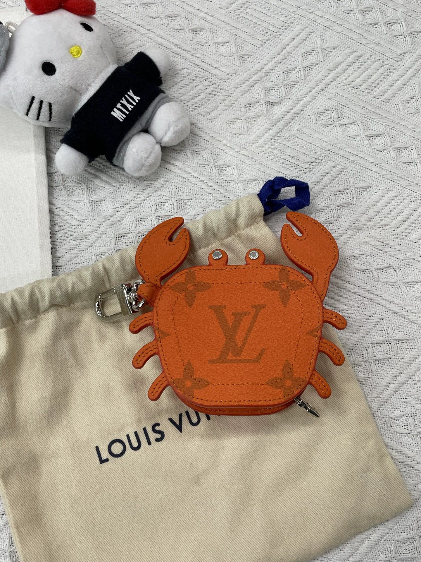 Louis Vuitton LV Orange Crab Charm Keychain/Bag Charm Dust Bag Size ONE SIZE - 2 Thumbnail