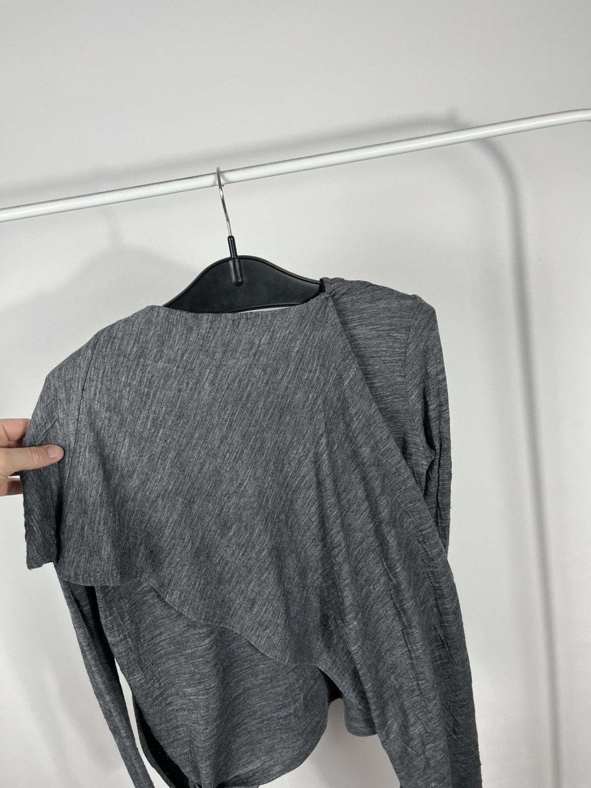 Alexander McQueen MCQ Alexander McQueen Asymmetrical Wrap Top Gray Size L / US 10 / IT 46 - 15 Thumbnail