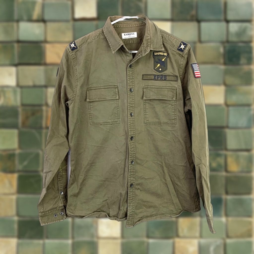 Express Express Green Military Look Patches Long Sleeve Button Up Shirt Medium Size US M / EU 48-50 / 2 - 1 Thumbnail