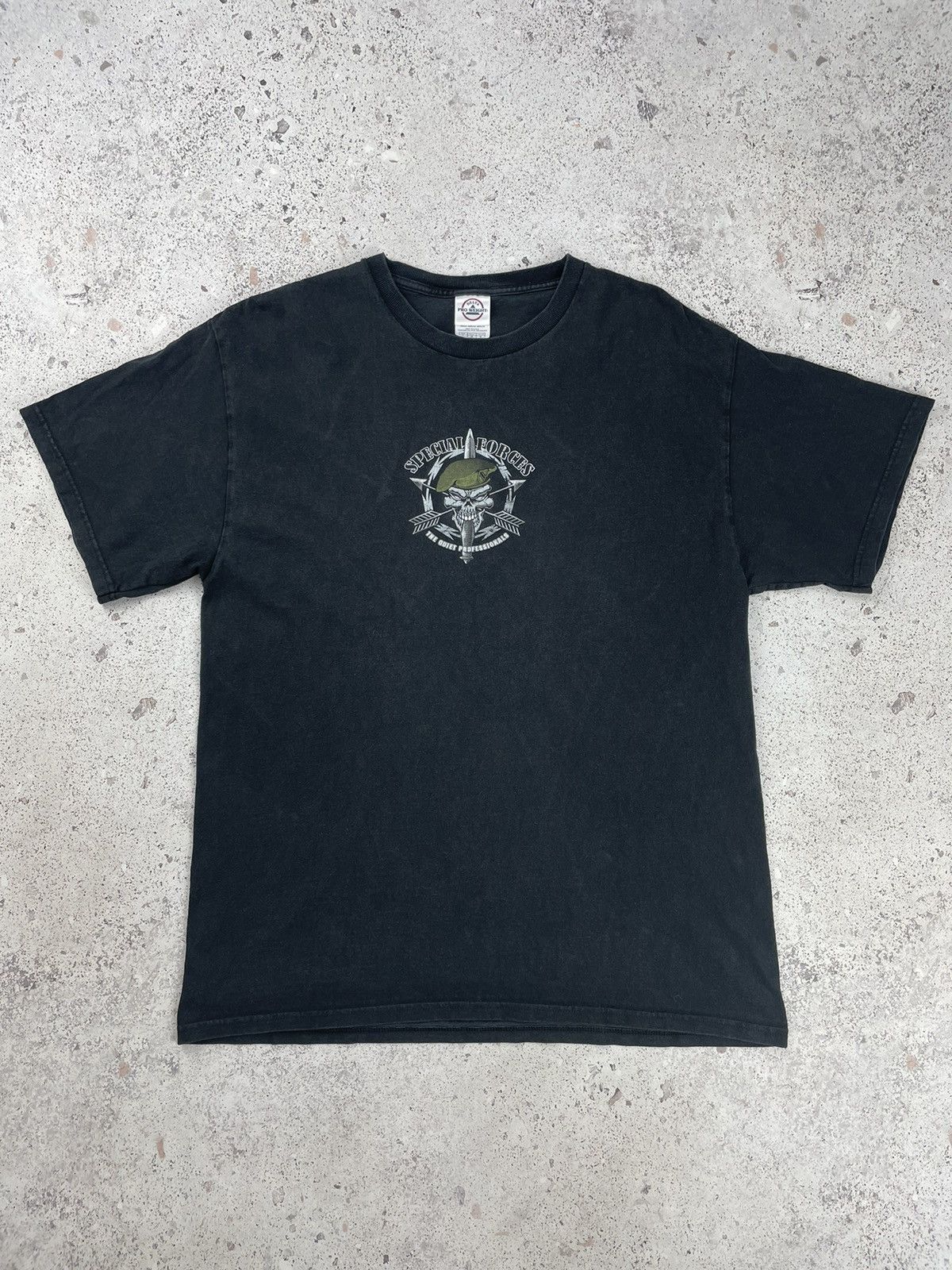 Vintage Vintage Special Forces Skulls & Guns Graphic Tee T-Shirt Size US L / EU 52-54 / 3 - 2 Thumbnail