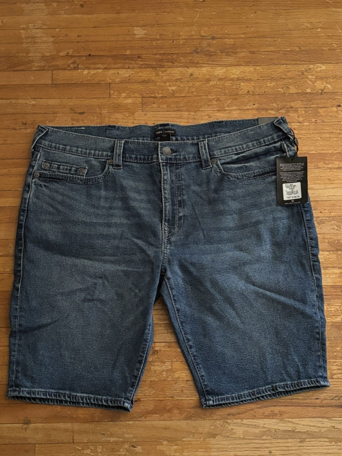 True Religion True Religion jean shorts Size US 44 / EU 60 - 1 Thumbnail