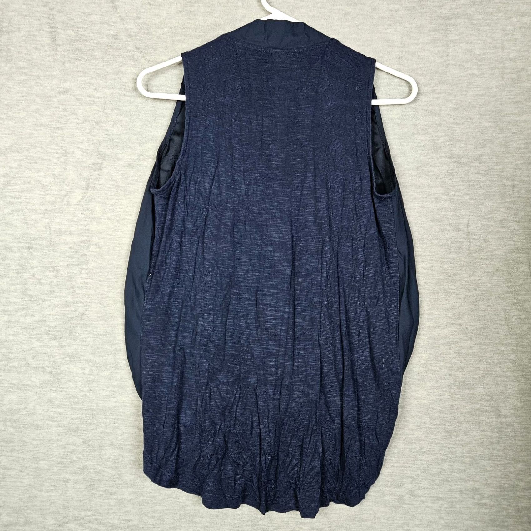 Vintage DOLAN LEFT COAST COLLECTION Women's Navy blue V-neck Drape Top XS Navy blue V-neck Top Womens XS Draped Blouse Dolan Left Coast Collection Size XS / US 0-2 / IT 36-38 - 2 Thumbnail