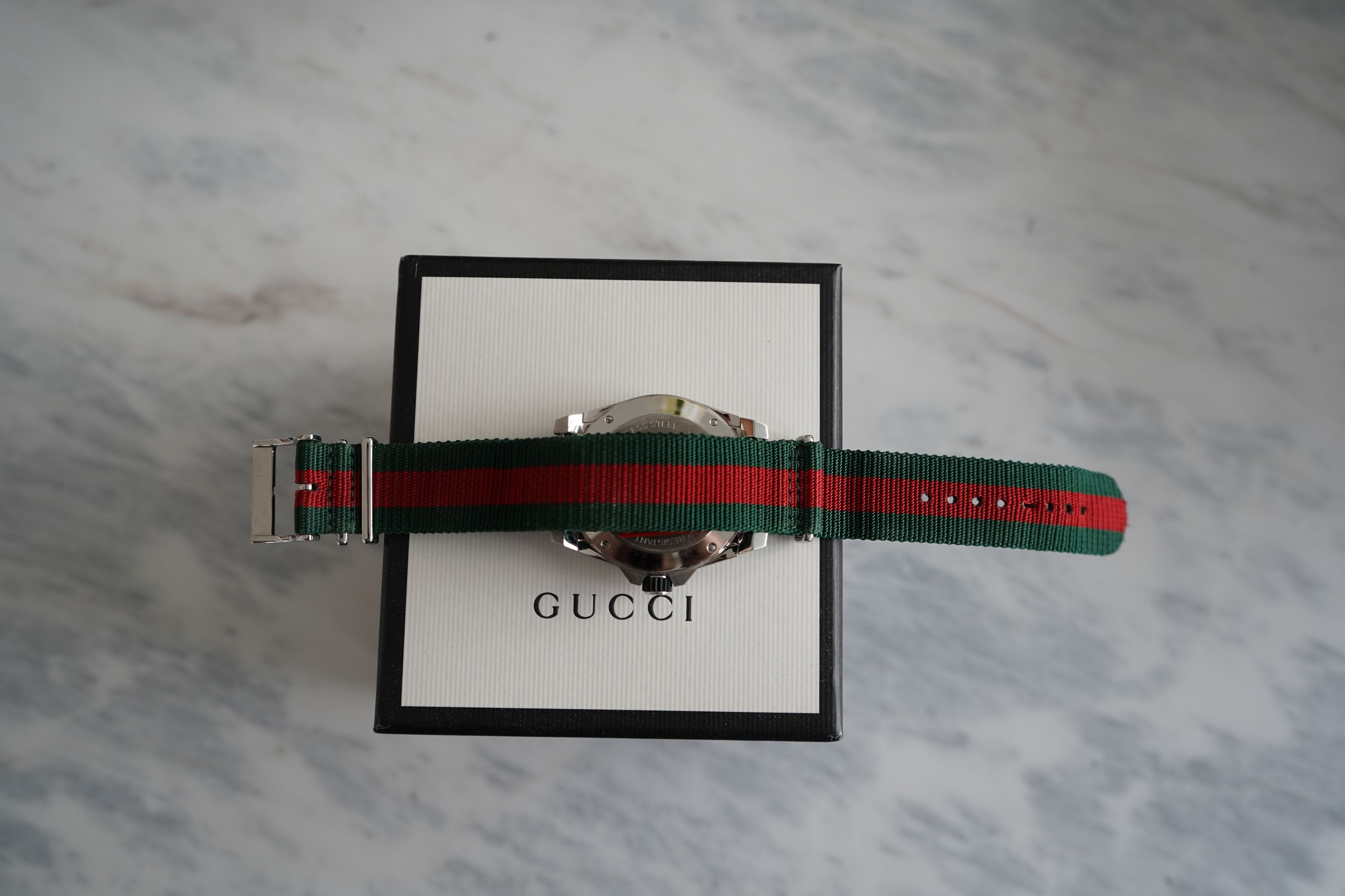 Gucci Gucci Dive Black Dial Green and Red Nylon NATO YA136209 Size ONE SIZE - 5 Thumbnail