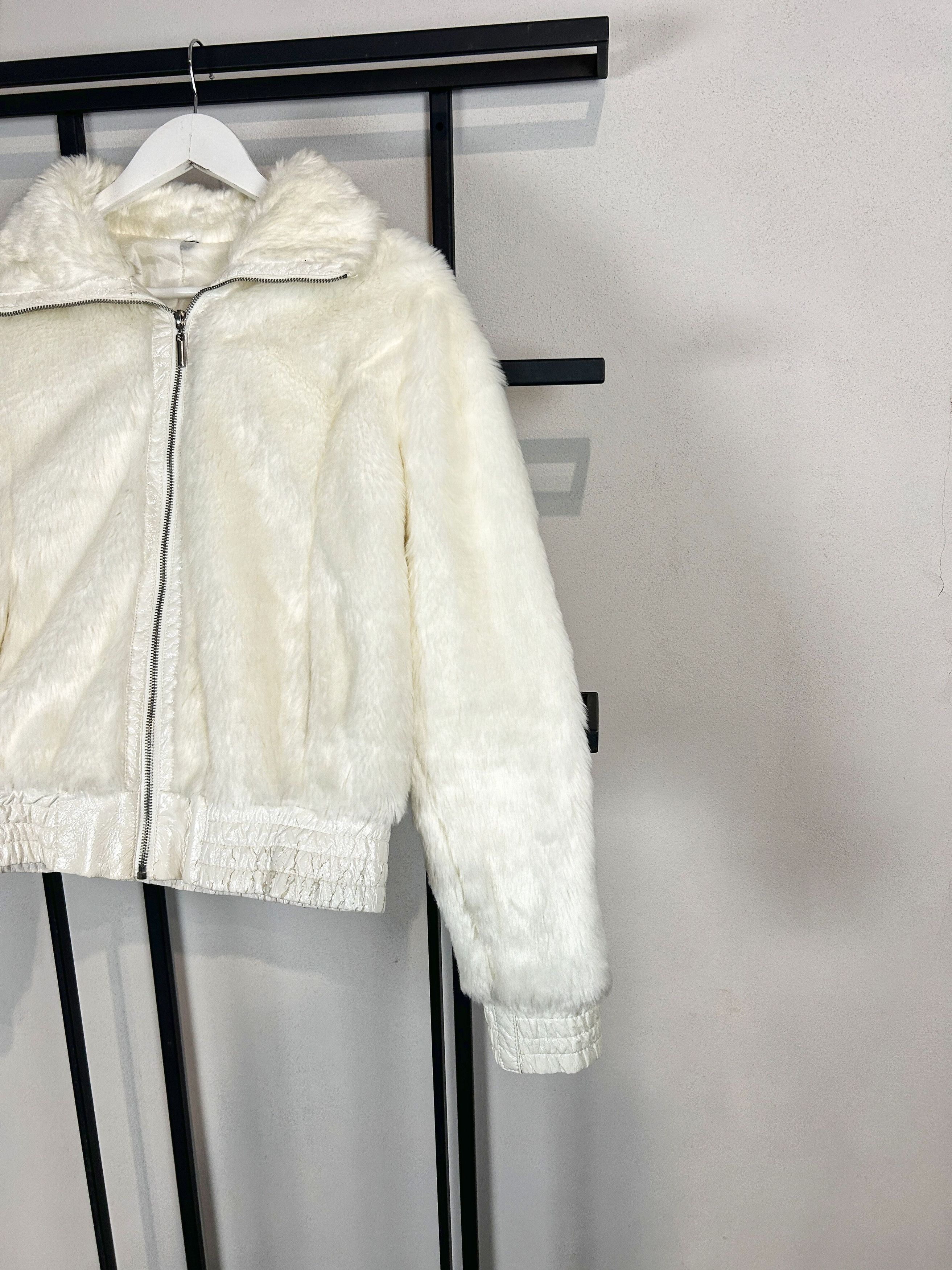 Japanese Brand Cropped Faux Fur Jacket White Soft Girl Coquette Y2K Core Size US S / EU 44-46 / 1 - 3 Thumbnail