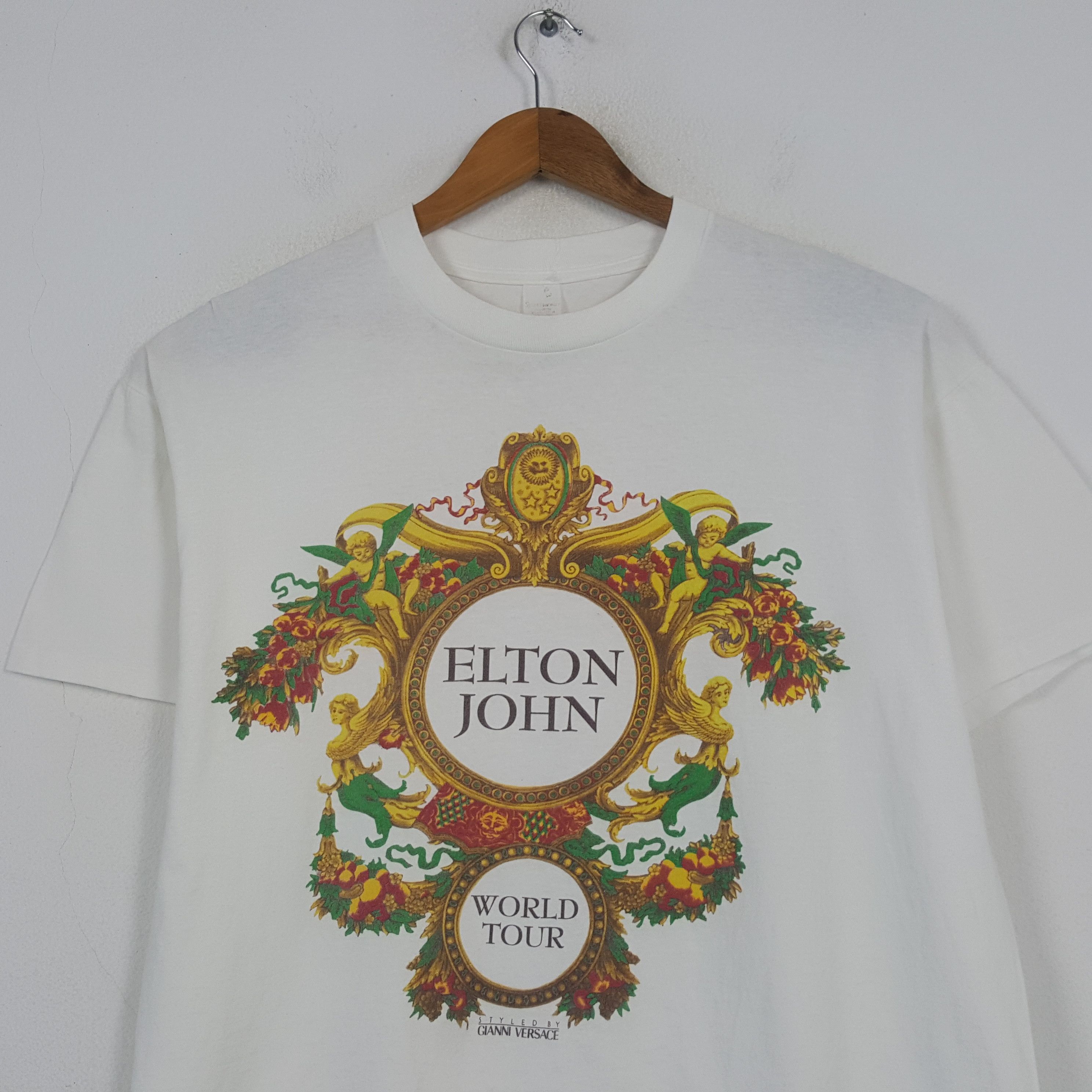 Band Tees Vintage ELTON JOHN British Singer Songwriter T-shirt 32 Size US L / EU 52-54 / 3 - 2 Thumbnail