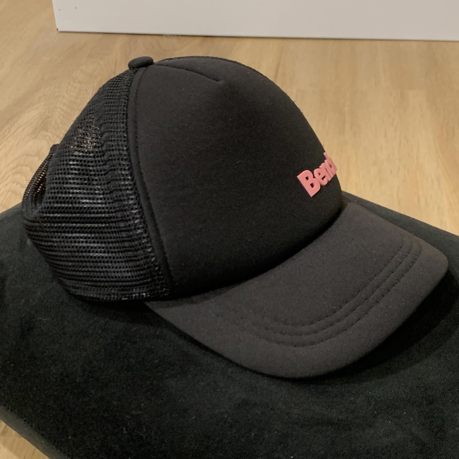Pink Bench Women’s Trucker Cap Black Pink Logo Adjustable NWOT Size ONE SIZE - 6 Thumbnail
