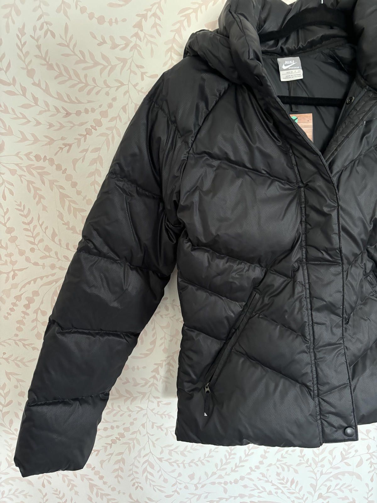 Nike Nike Women's Black Puffer Jacket with Hood Size S / US 4 / IT 40 - 4 Thumbnail