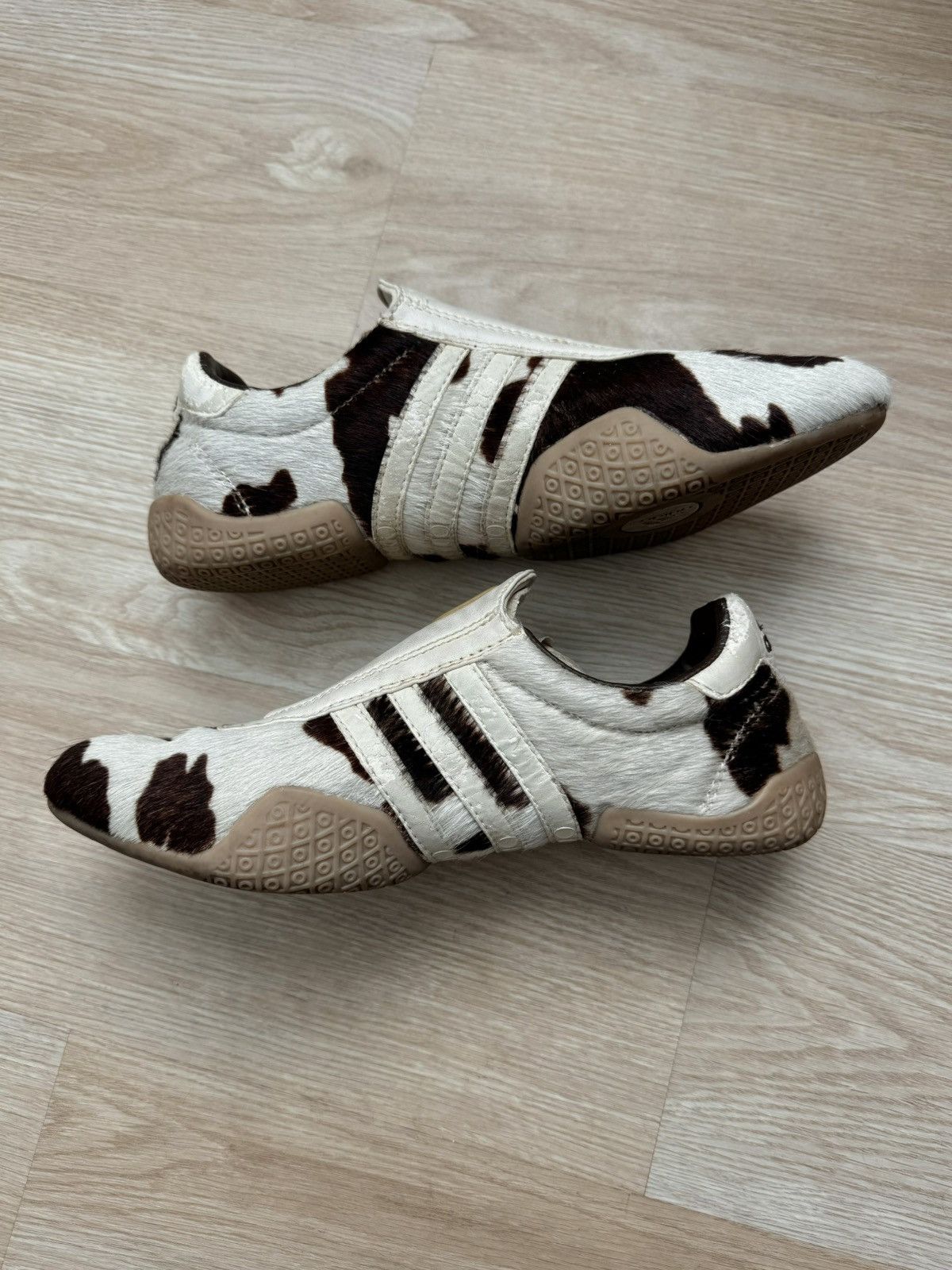 Y-3 Y3 Adidas 2003 Cowhide Design Pony Hair Slipon Mei Sneakers Size US 8 / IT 38 - 2 Thumbnail