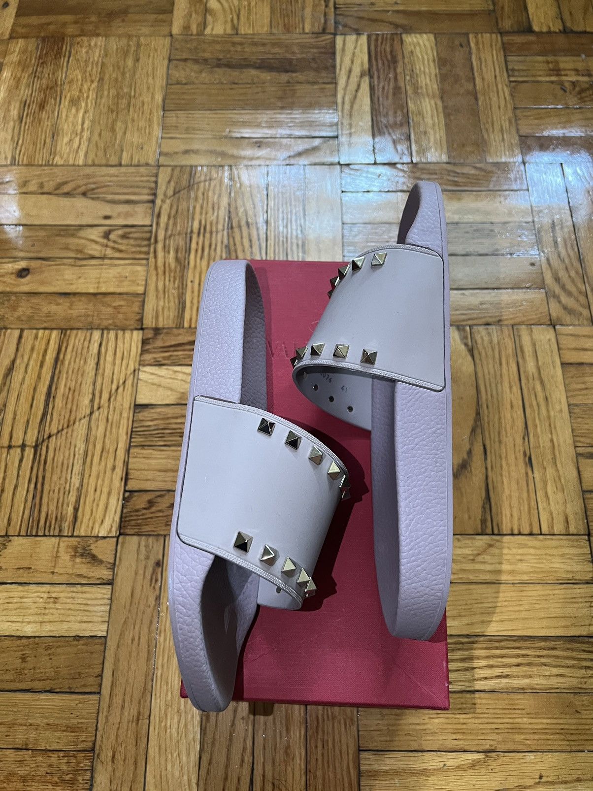 Valentino Valentino Garanavi Rockstud Slides in Nude Pink Size US 11 / IT 41 - 8 Thumbnail
